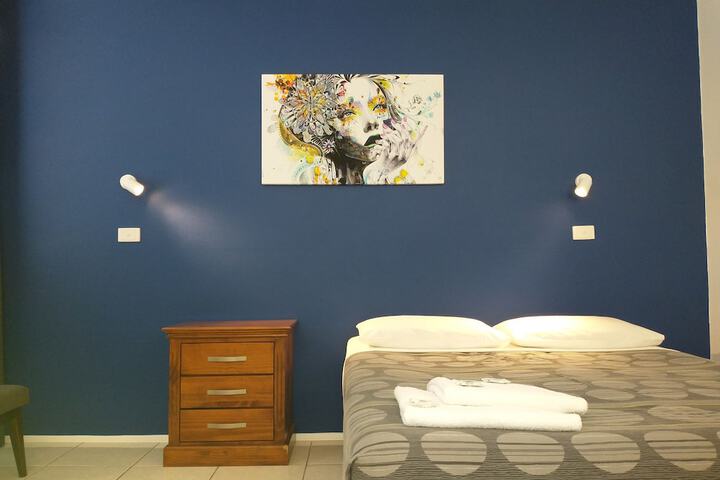 Room 57 of 109