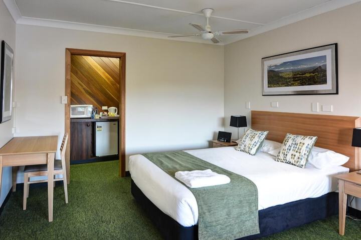 Room 15 of 73