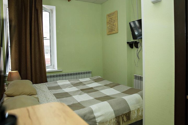Room 9 of 15