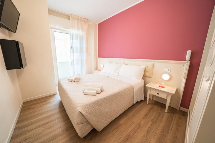 Room 16 of 71
