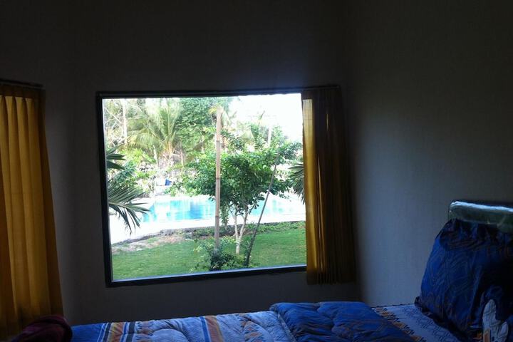 Room 15 of 48
