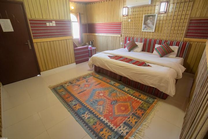 Room 13 of 72