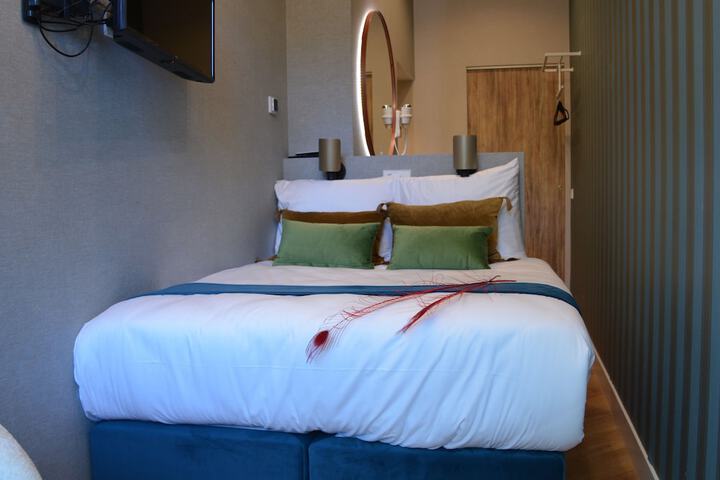 Room 29 of 83