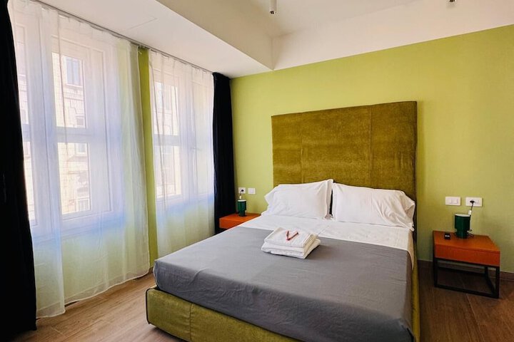 Room 37 of 62