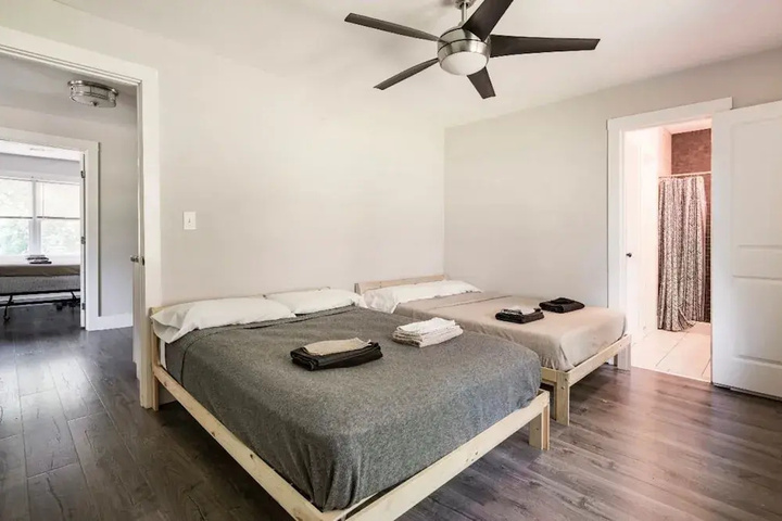 Room 3 of 18