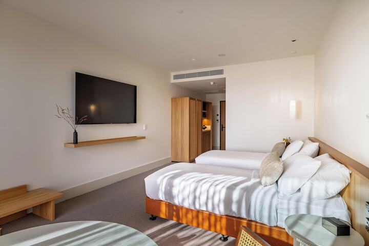Room 14 of 62