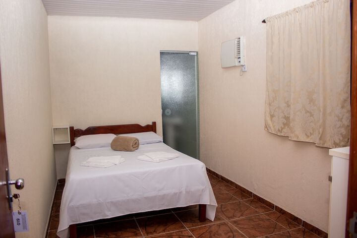 Room 9 of 98