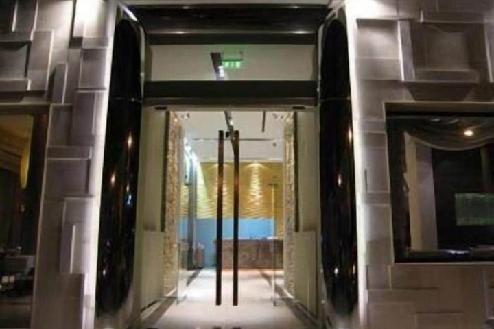 Hotel 51 of 52