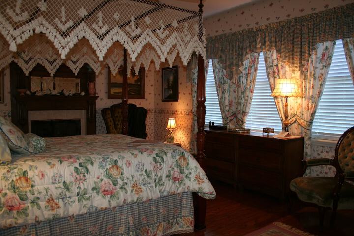 Room 14 of 84