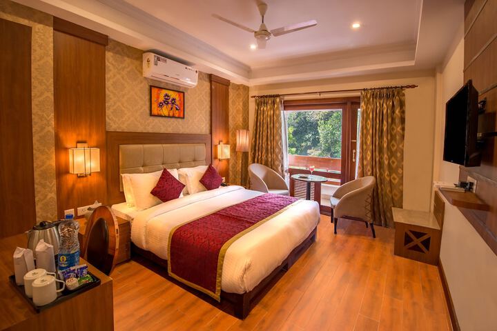 Room 4 of 29