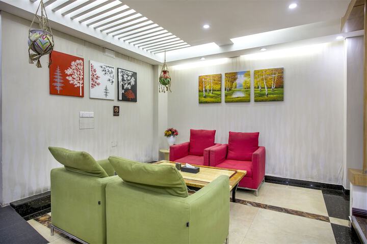 Hotel Interior 8 of 49