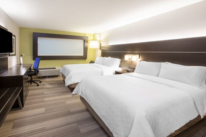 Room 4 of 53
