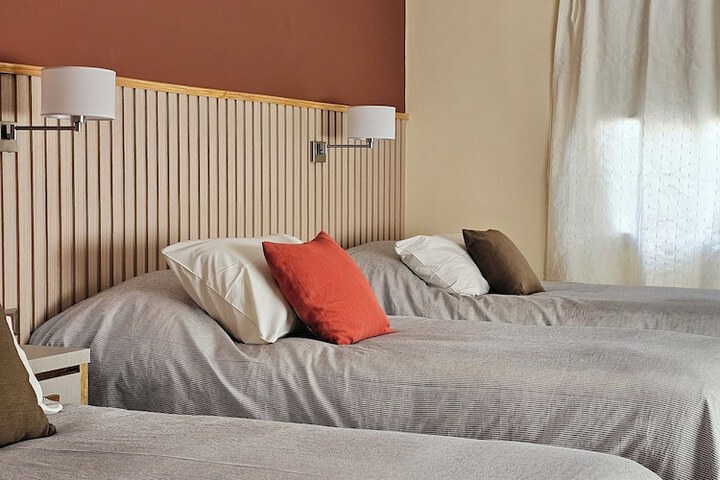 Room 7 of 27