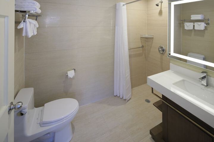 Room 16 of 30