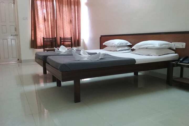Room 10 of 41