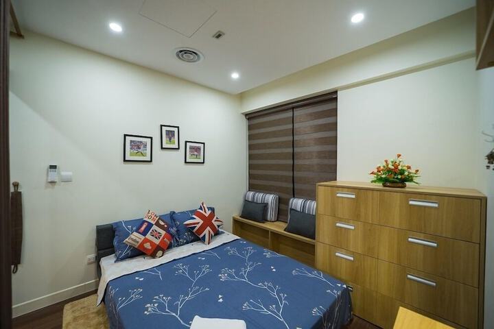 Room 10 of 39