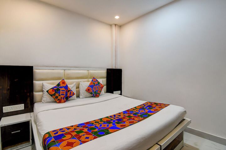 Room 14 of 26