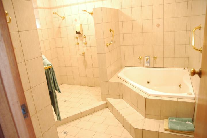 Room 21 of 50
