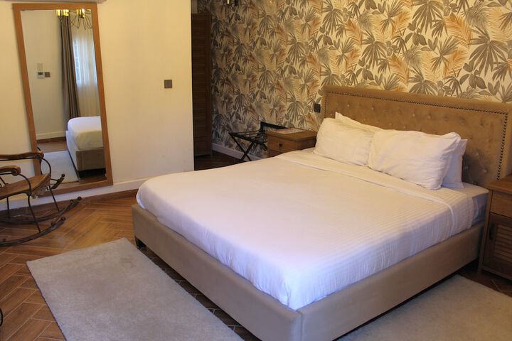 Room 47 of 97