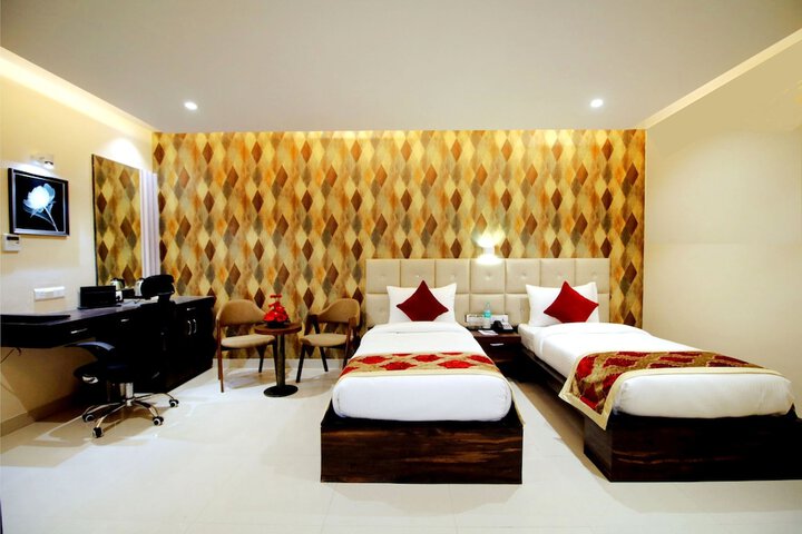 Room 26 of 59
