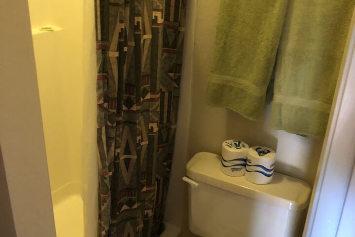 Room 13 of 38
