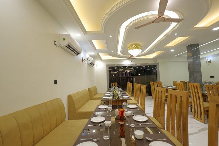 Dining 48 of 63