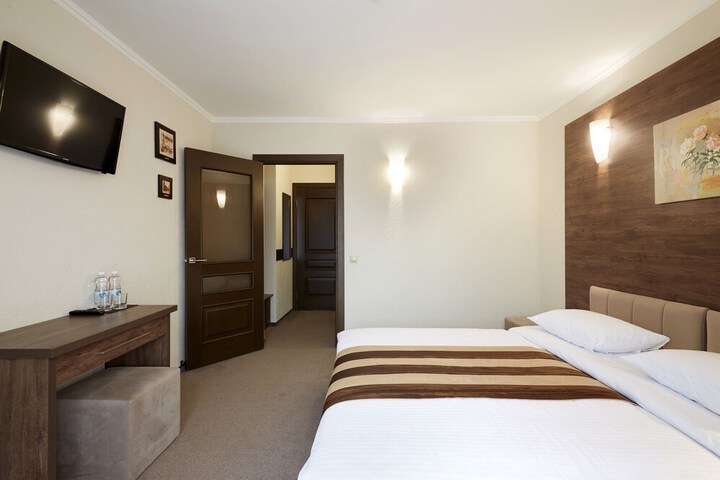 Room 11 of 61