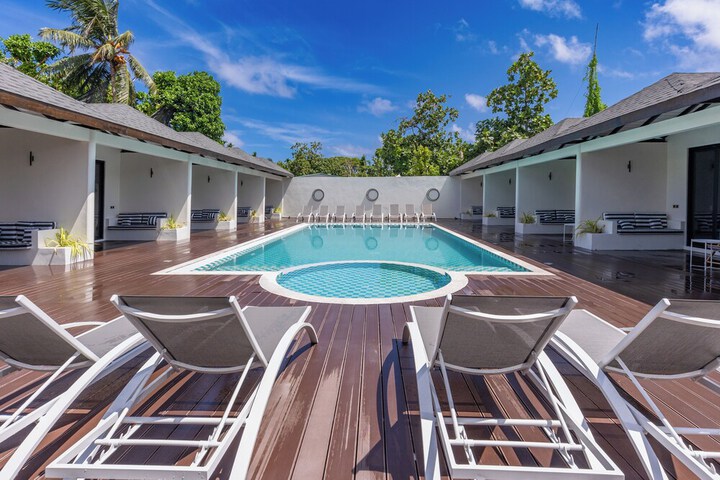 Pool 17 of 40