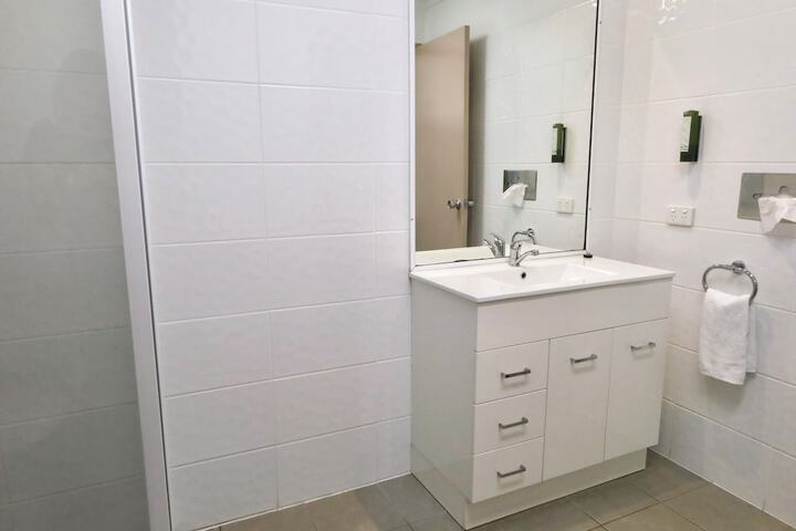 Room 10 of 13