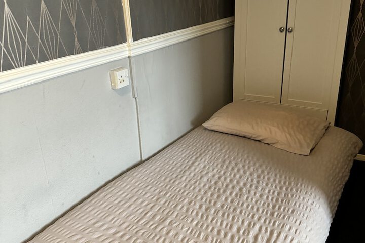 Room 5 of 19