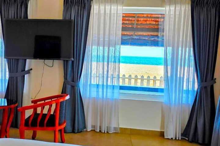 Room 5 of 48