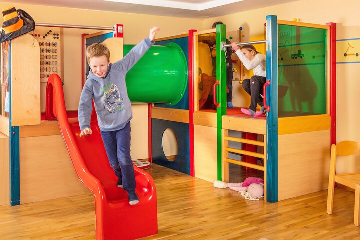 Childrens Activities 37 of 61