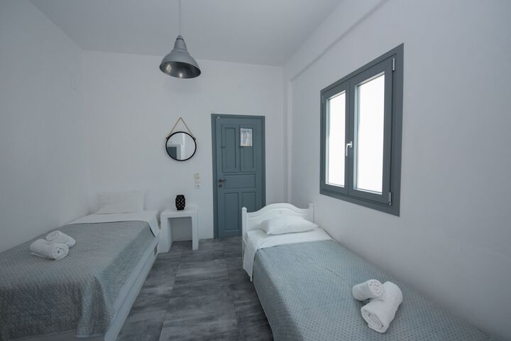 Room 13 of 111