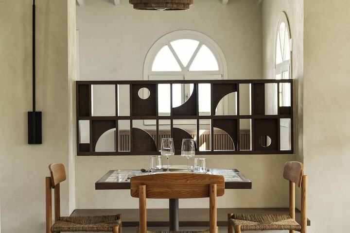 Dining 137 of 174