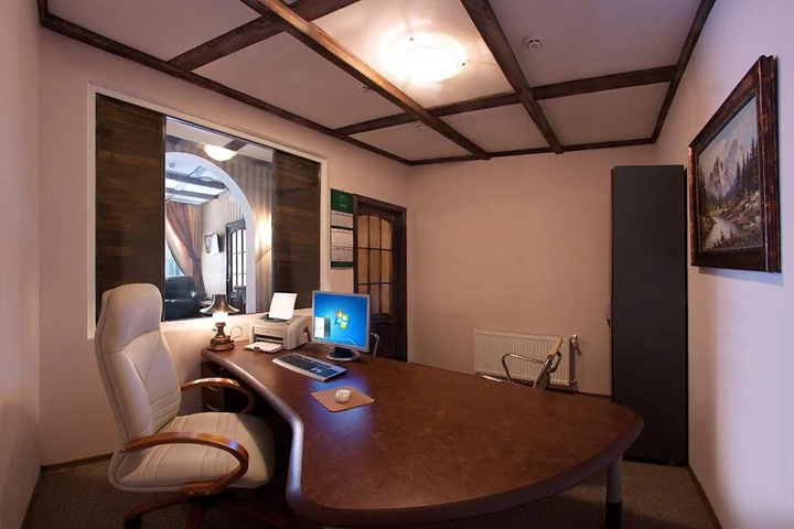 Room 4 of 11