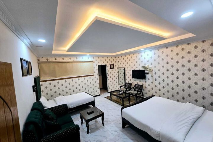 Room 44 of 87