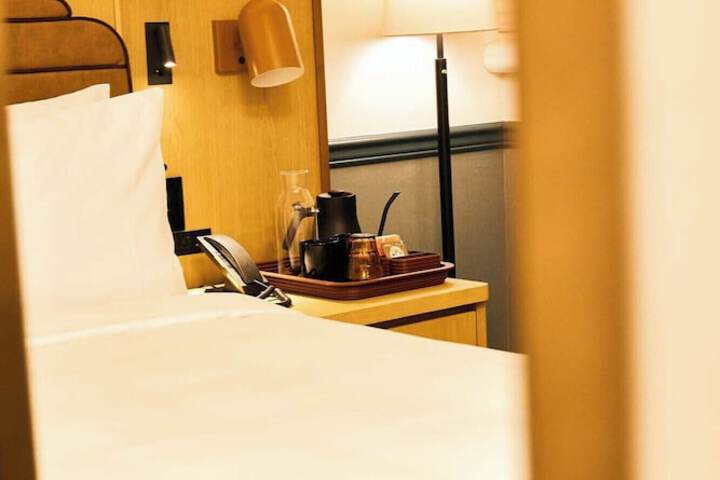 Room 54 of 132