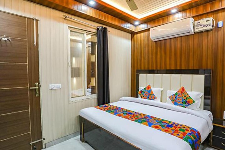 Room 7 of 21
