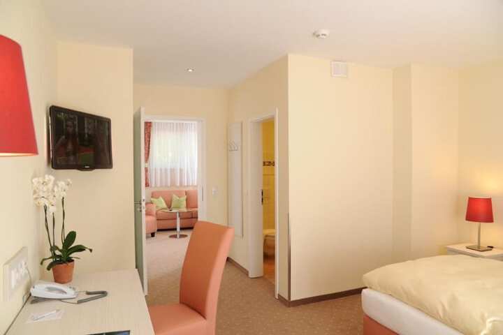 Room 22 of 62