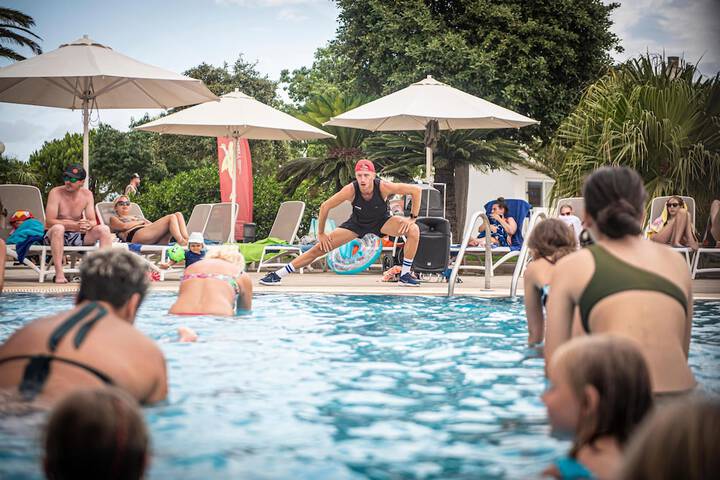 Pool 82 of 139