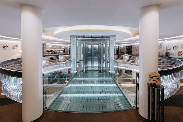 Lobby Photos