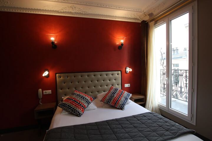 Room 8 of 42