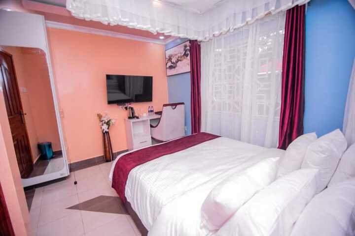 Room 7 of 62