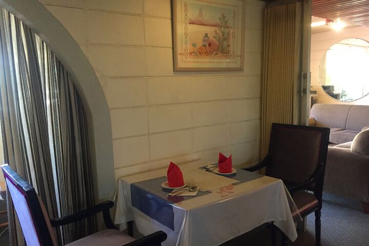 Dining 69 of 80