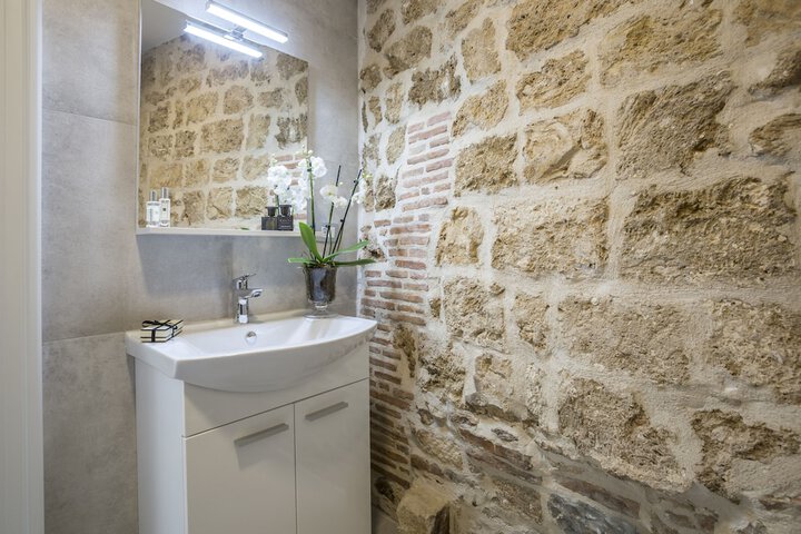 Bathroom Interior Photo