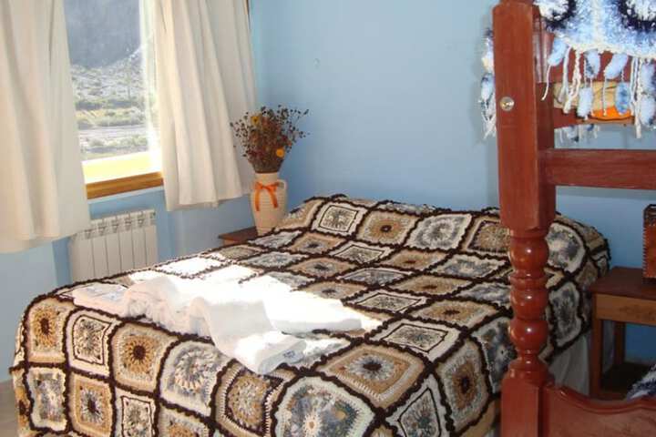Room 4 of 25