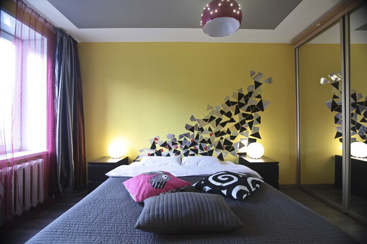Room 8 of 164