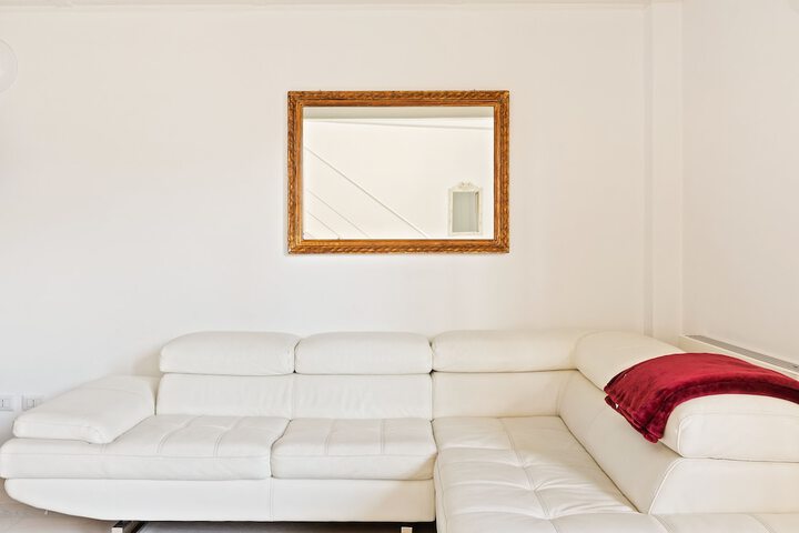 Room 10 of 19