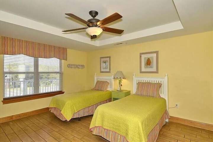 Room 22 of 90