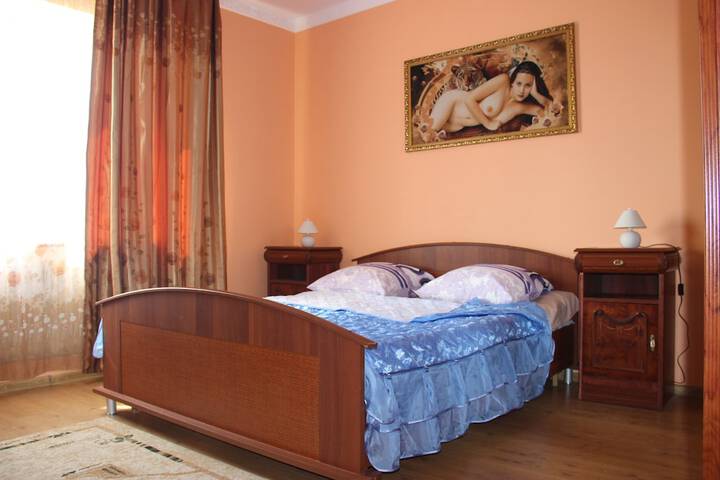 Room 13 of 24